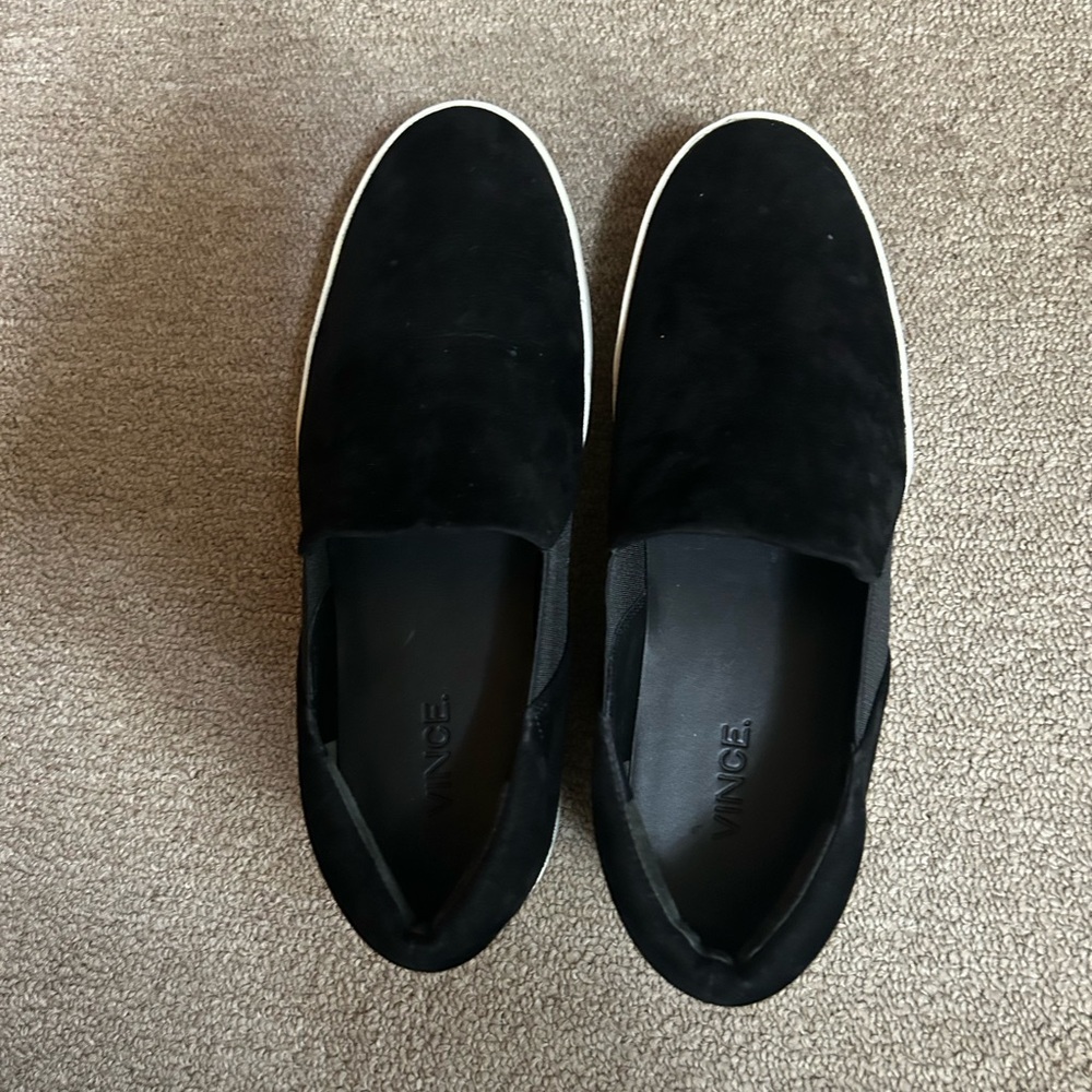 Vince Men's Black and White Slip-On Loafers